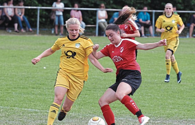 Der SV Horrheim bildet seit Jahren Nachwuchsfußballerinnen aus – unter anderem Lena Müller (rotes Trikot). Foto: Archiv/Nachreiner