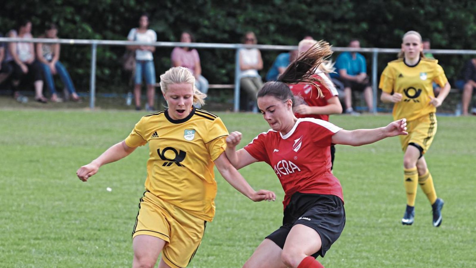 Der SV Horrheim bildet seit Jahren Nachwuchsfußballerinnen aus – unter anderem Lena Müller (rotes Trikot). Foto: Archiv/Nachreiner Der SV Horrheim bildet seit Jahren Nachwuchsfußballerinnen aus – unter anderem Lena Müller (rotes Trikot). Foto: Archiv/Nachreiner