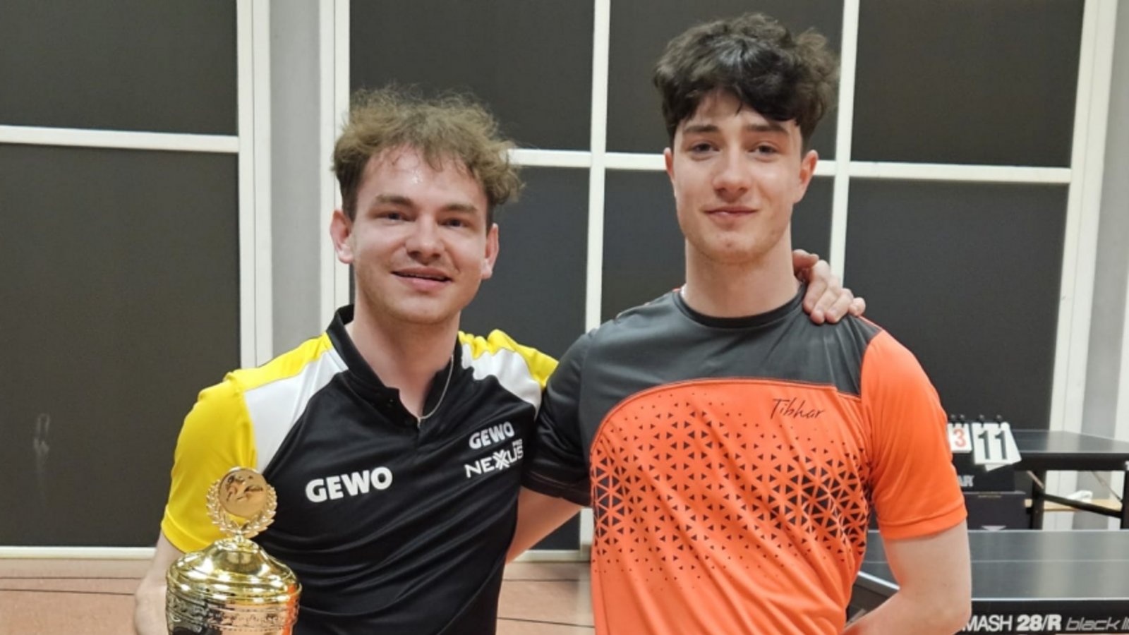 Alexander Valuch (links) und Jeromy Löffler sichern sich die Plätze eins und zwei. Foto: privat