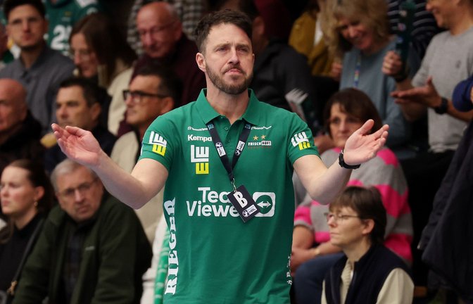 Frisch-Auf-Trainer Ben Matschke konnte nicht zufrieden sein.<span class='image-autor'>Foto: Pressefoto Baumann</span>
