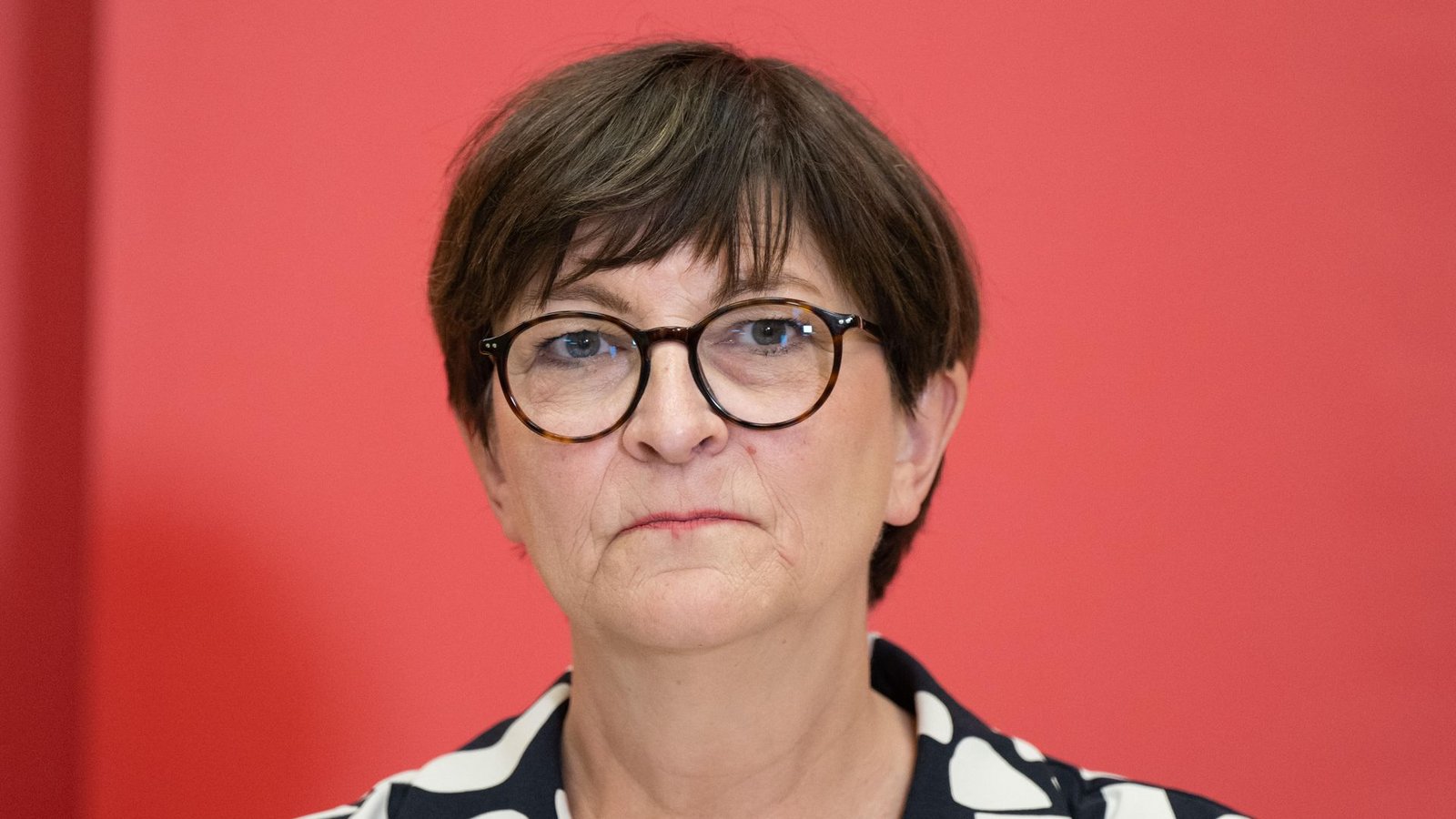 Mit einer klaren Haltung zum Thema Mindestlohn: SPD-Chefin Saskia Esken.Foto: Sebastian Kahnert/dpa/Sebastian Kahnert Mit einer klaren Haltung zum Thema Mindestlohn: SPD-Chefin Saskia Esken.Foto: Sebastian Kahnert/dpa/Sebastian Kahnert