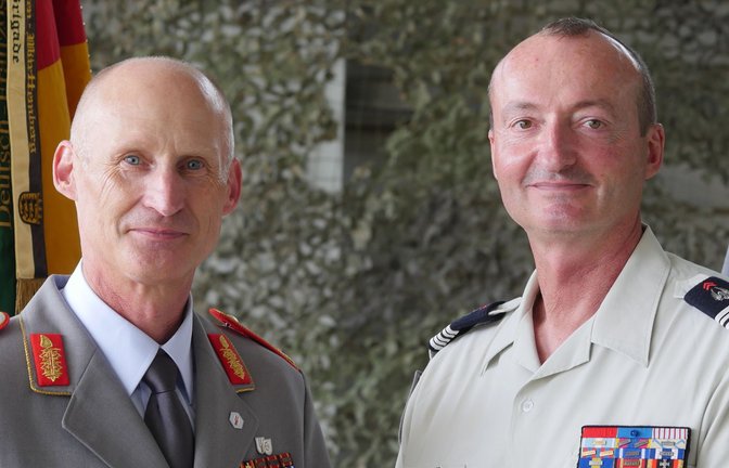 Brigadegeneral Christian Friedl (links) und Colonel Nicolas Rievière<span class='image-autor'>Foto: Jannik Jürgens</span>