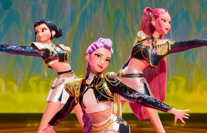Im Netflix-Hit "KPop Demon Hunters" geht es um die Girl-Band Huntrix. (Foto Handout)<span class='image-autor'>Foto: -/Netflix/dpa</span>