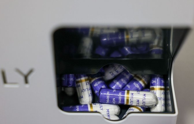 Zahlreiche Kommunen im Südwesten haben das Angebot für kostenlose Tampons und Binden in den vergangenen Jahren geschaffen.<span class='image-autor'>Foto: Jan Woitas/dpa/Jan Woitas</span>