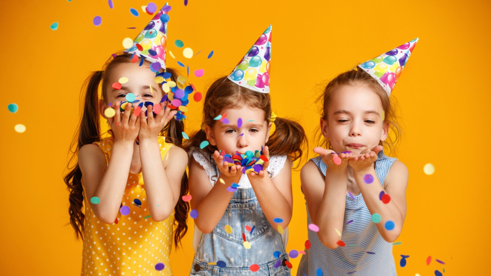 Hier erfahren Sie die besten Ideen für einen Kindergeburtstag. Sowohl drinnen als auch draußen. 27 Ideen & Tipps für die Geburtstagsparty.Quelle: Unbekannt Hier erfahren Sie die besten Ideen für einen Kindergeburtstag. Sowohl drinnen als auch draußen. 27 Ideen & Tipps für die Geburtstagsparty.Quelle: Unbekannt