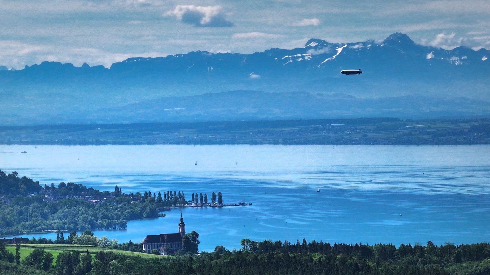 Am Bodensee hat die Erde gebebt. (Symbolbild)Felix Kästle/dpa Am Bodensee hat die Erde gebebt. (Symbolbild)Felix Kästle/dpa