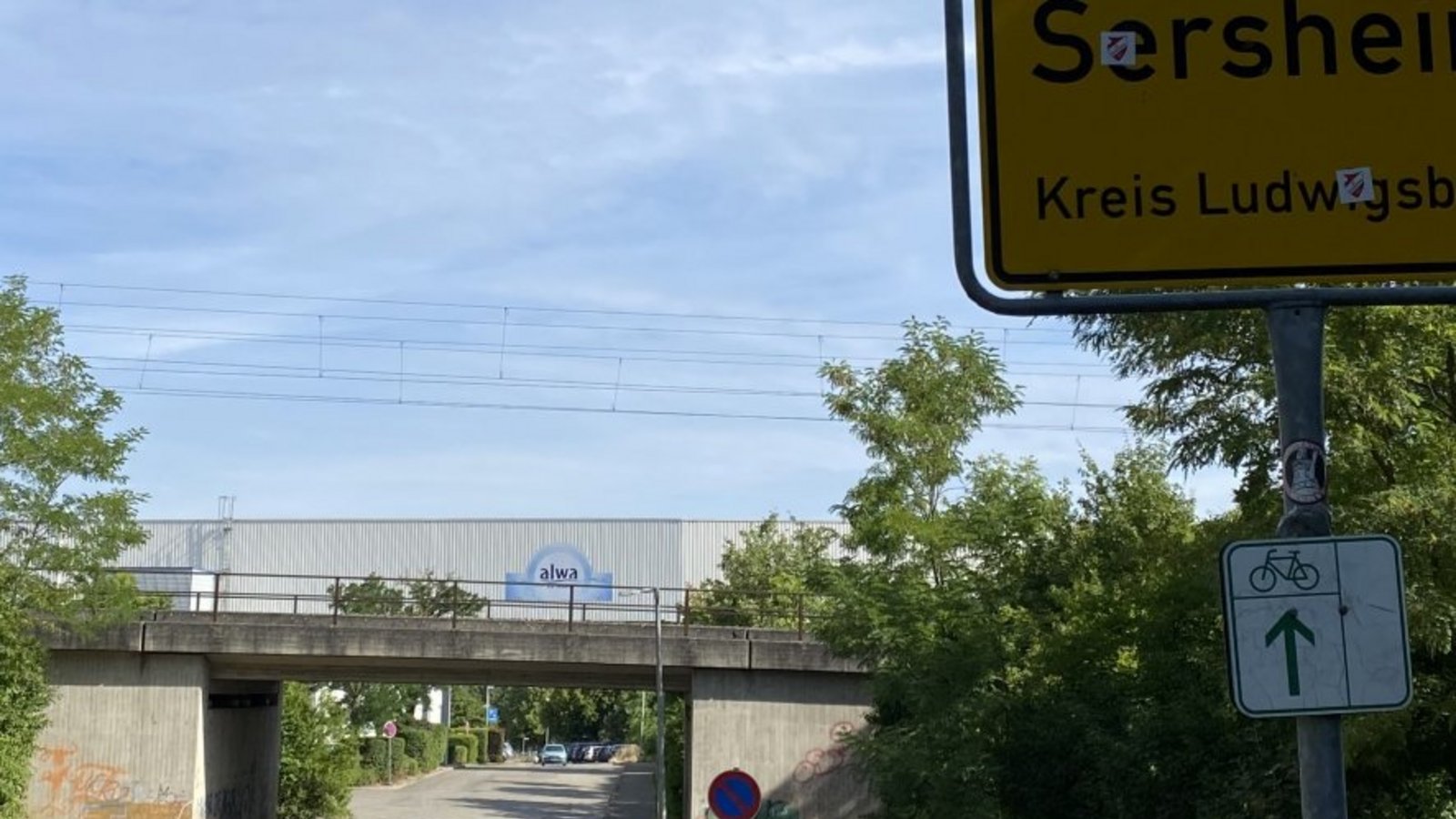 Nach der Getränketstaion geht es ein Stück durch Sersheim.