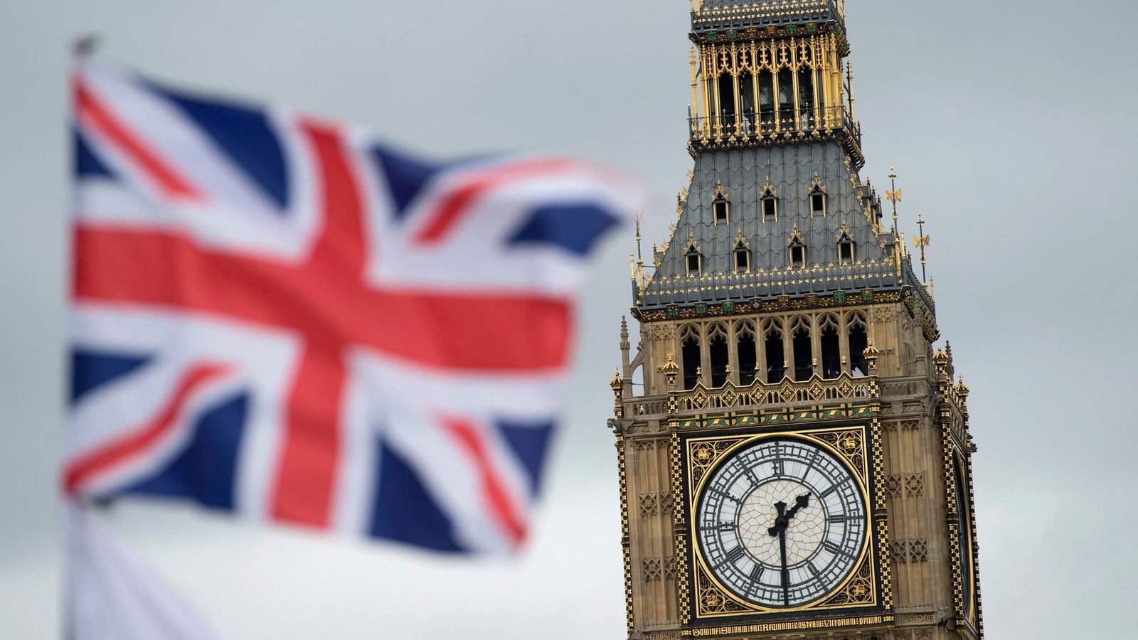 Die Briten planen eine Übernachtungssteuer in England. (Archivbild)Hannah Mckay/epa/dpa-tmn Die Briten planen eine Übernachtungssteuer in England. (Archivbild)Hannah Mckay/epa/dpa-tmn