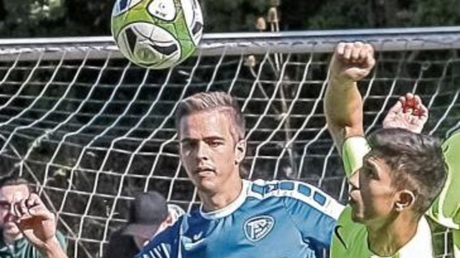 Selim Yaman (rechts) und seine Mannschaftskameraden könnten noch etwas mehr Selbstbewusstsein an den Tag legen, fordert Trainer Francesco Antonaci. Foto: Simecek Selim Yaman (rechts) und seine Mannschaftskameraden könnten noch etwas mehr Selbstbewusstsein an den Tag legen, fordert Trainer Francesco Antonaci. Foto: Simecek