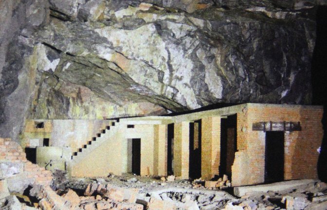 Gespenstische Szenerie im idyllischen Schwarzwald: In Haslach im Kinzigtal wurden Häftlinge des Konzentrationslagers in einen Stollen gesperrt. Sie mussten dort auch übernachten.<span class='image-autor'>Foto: Uli Fricker</span>