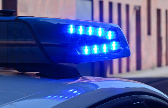 Ein 15-Jähriger steht im Verdacht, einen Brandsatz in ein von mehreren Menschen besuchtes Café in Frankfurt am Main geworfen zu haben (Symbolfoto).<span class='image-autor'>Foto: dpa/Patrick Pleul</span>