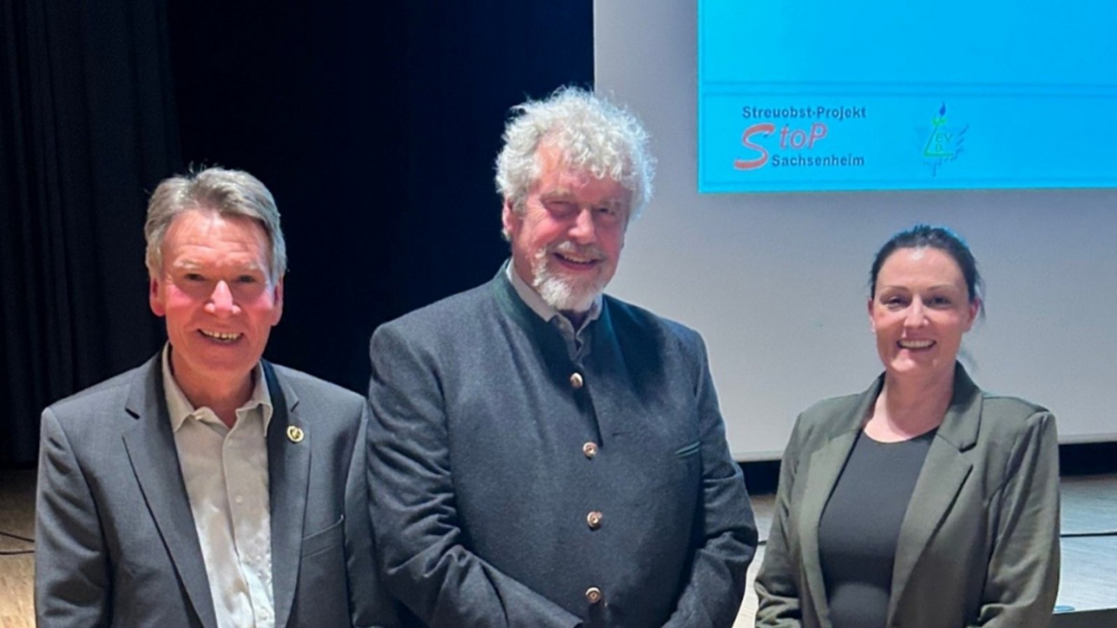 Das neue Führungsteam des Kreisverbandes KOGL von links: Joachim Zimmermann Vorsitzender (OGV Sachsenheim); Thomas Fischbach 1.Stellvertreter (OGV Vaihingen); Stephanie Jauß 2.Stellvertreterin (OGV Sachsenheim); Foto: p
