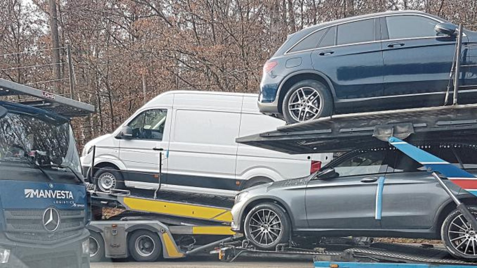 Schon lange sind chaotische Verkehrssituationen durch Autotransporter in der Wilhelmstraße ein Dorn im Auge. Foto: Archiv Schon lange sind chaotische Verkehrssituationen durch Autotransporter in der Wilhelmstraße ein Dorn im Auge. Foto: Archiv