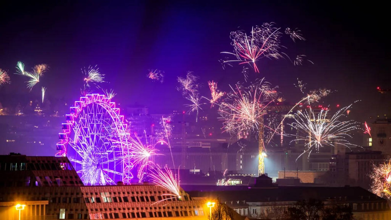 Wo zu Silvester in Stuttgart geböllert werden darf und wo Feuerwerk verboten ist.Foto: Christoph Schmidt/dpa