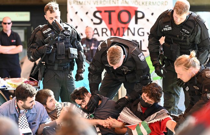 Auch an der Uni Bremen errichteten pro-palästinensische Demonstranten ein Protestcamp.<span class='image-autor'>Foto: dpa/Lars Penning</span>