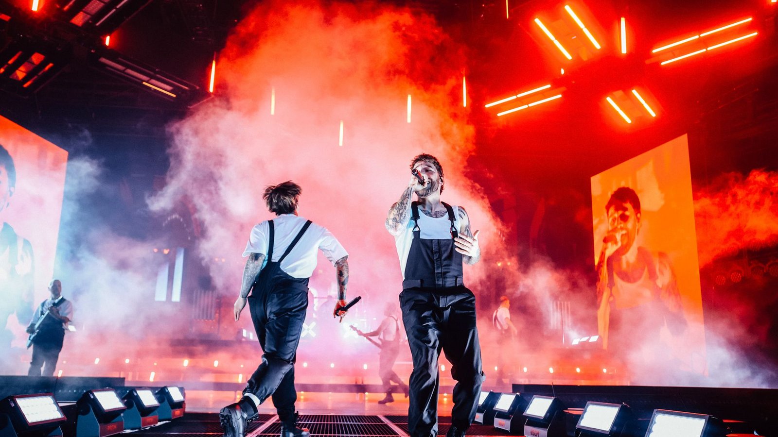 Zur Performance gehören stets die passenden Outfits und eine wilde Choreographie.Foto: Lichtgut Zur Performance gehören stets die passenden Outfits und eine wilde Choreographie.Foto: Lichtgut