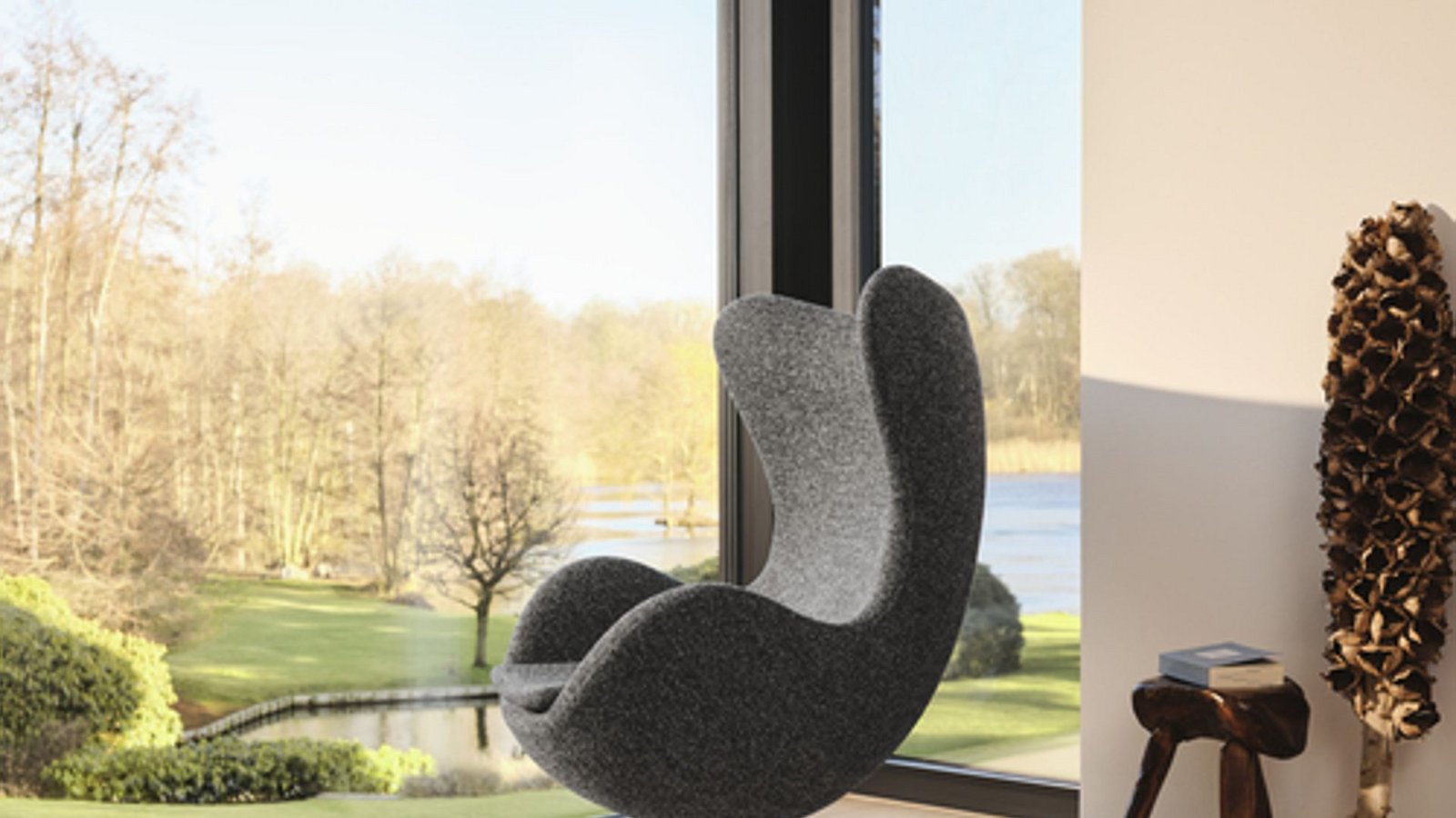 Ein Beispiel für dänische „Hygge“-Gemütlichkeit: Ohrensessel in runder, organischer Form von Arne Jacobsen für Fritz Hansen.Foto: Hersteller/Fritz Hansen Ein Beispiel für dänische „Hygge“-Gemütlichkeit: Ohrensessel in runder, organischer Form von Arne Jacobsen für Fritz Hansen.Foto: Hersteller/Fritz Hansen