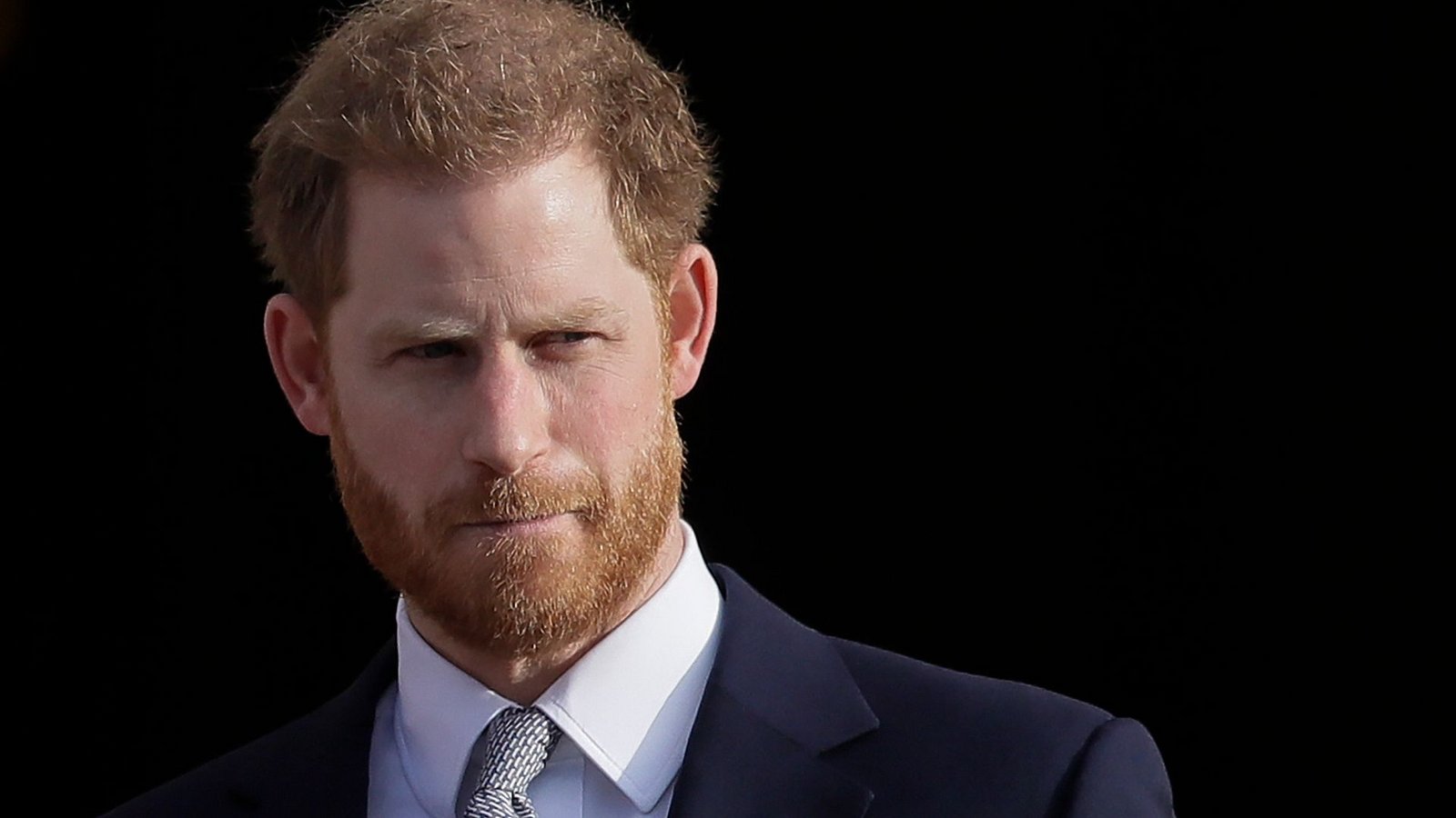 Prinz Harry hier noch in den Gärten des Buckingham-Palasts.Foto: Kirsty Wigglesworth/AP/dpa