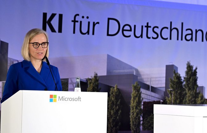 Microsoft-Deutschlandchefin Agnes Heftberger bei der Spatenstich-Feier.<span class='image-autor'>Foto: Wolf von Dewitz/dpa</span>