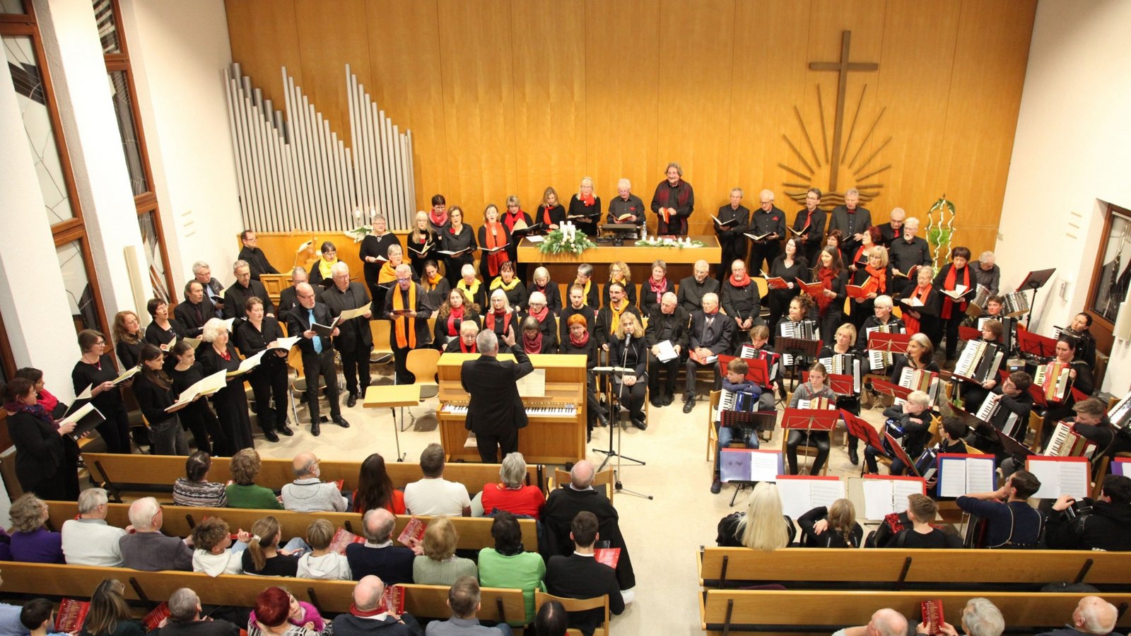 Gut besucht: das ökumenische Benefizkonzert in Nussdorf. Foto: p Gut besucht: das ökumenische Benefizkonzert in Nussdorf. Foto: p