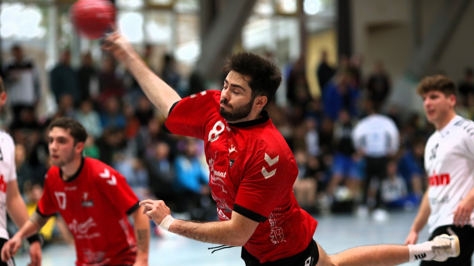 Enrique Hofferer hat gegen Tamm zehn der 24 Tore für den HC Metter-Enz erzielt, doch es reichte ganz knapp nicht zum Heimsieg. Foto: Archiv/Küppers