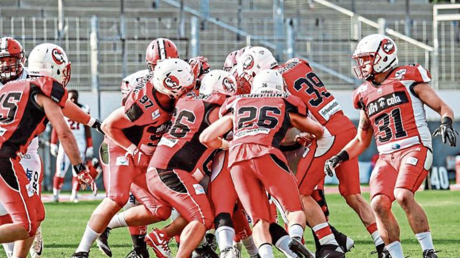 Auf ein Neues: Die American Footballer der Stuttgarter Scorpions starten am heutigen Samstag mit einem Heimspiel gegen die Marburg Mercenaries in die neue Bundesligasaison. Foto: Philipp Auf ein Neues: Die American Footballer der Stuttgarter Scorpions starten am heutigen Samstag mit einem Heimspiel gegen die Marburg Mercenaries in die neue Bundesligasaison. Foto: Philipp