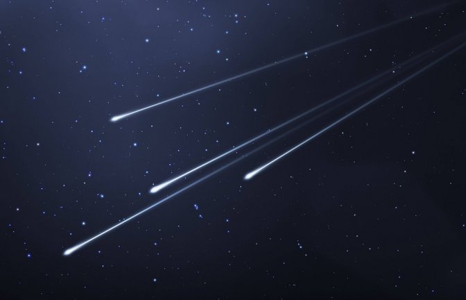 Die Himmelsfunken scheinen aus dem Sternbild Perseus zu kommen, daher die Bezeichnung Perseiden.<span class='image-autor'>Foto: imago images/blickwinkel/McPHOTO/M.</span>