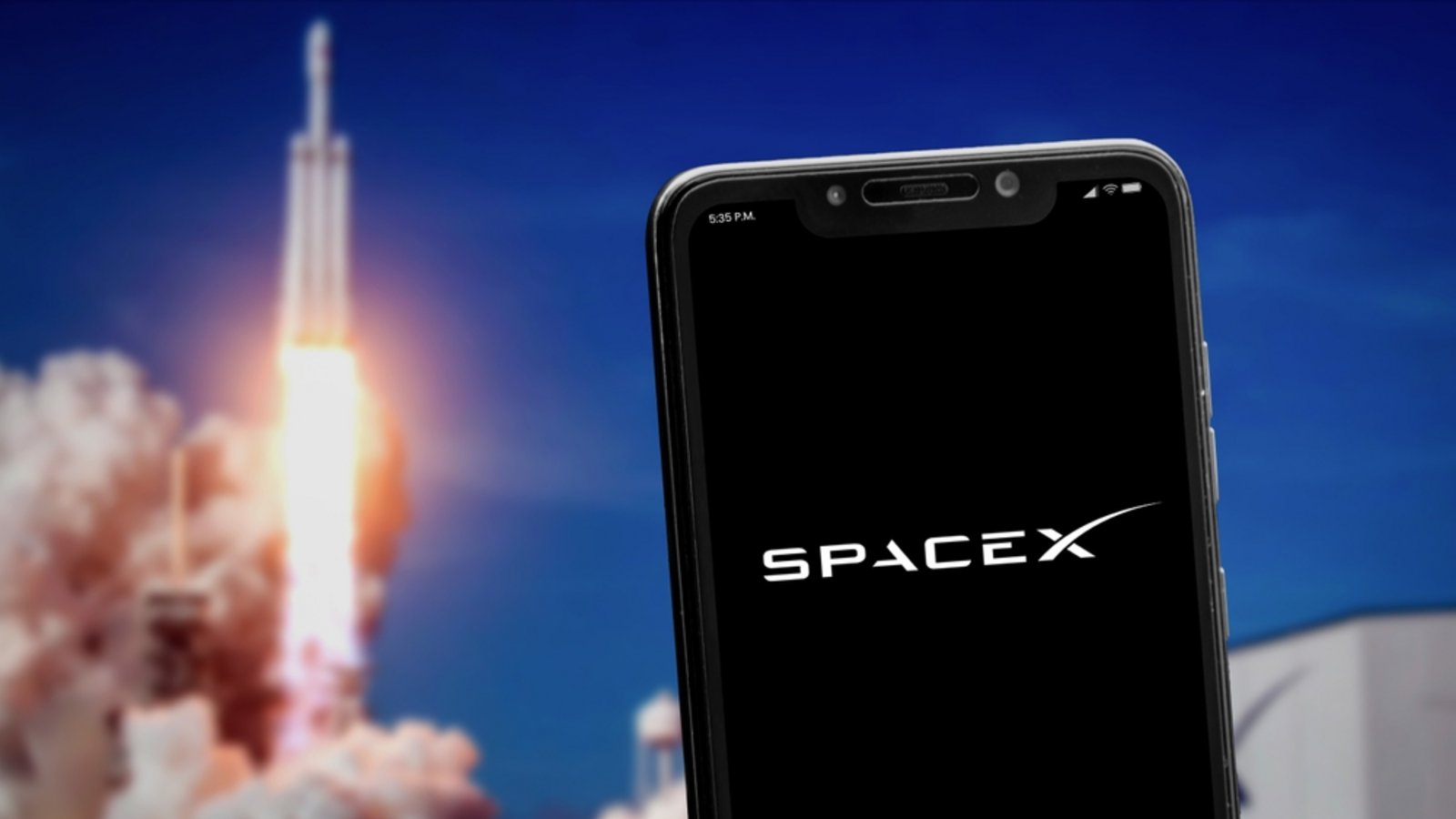 SpaceX plant den größten Börsengang aller Zeiten. Erfahren Sie, wann die SpaceX-Aktie kommt und welche Details zum IPO bekannt sind.Foto: JOCA_PH / Shutterstock.com