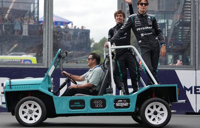 Duell um den Titel: George Russell (r) und Kimi Antonelli kämpfen immer härter um die Formel-1-WM. (Archivbild)<span class='image-autor'>Foto: Asanka Brendon Ratnayake/AP/dpa</span>