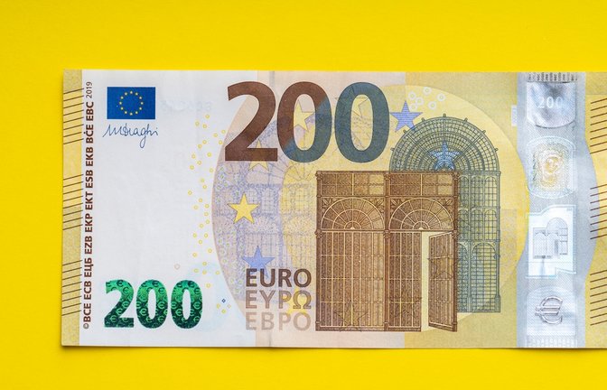 Die Scheine sind ein offizielles Zahlungsmittel.<span class='image-autor'>Foto: Varga Jozsef Zoltan / shutterstock.com</span>