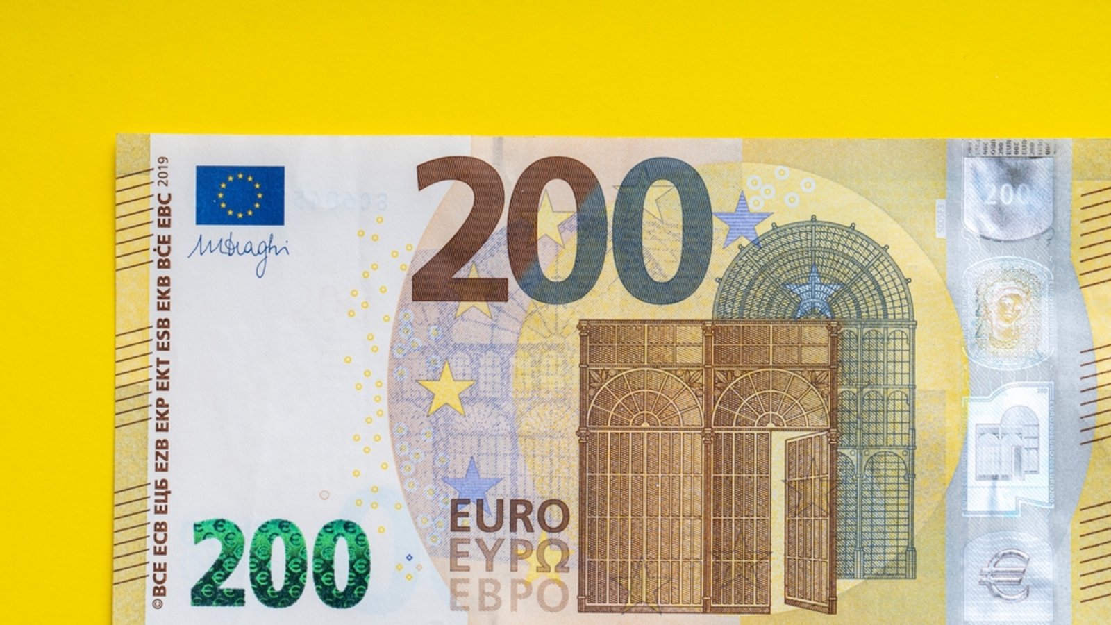 Die Scheine sind ein offizielles Zahlungsmittel.Foto: Varga Jozsef Zoltan / shutterstock.com Die Scheine sind ein offizielles Zahlungsmittel.Foto: Varga Jozsef Zoltan / shutterstock.com