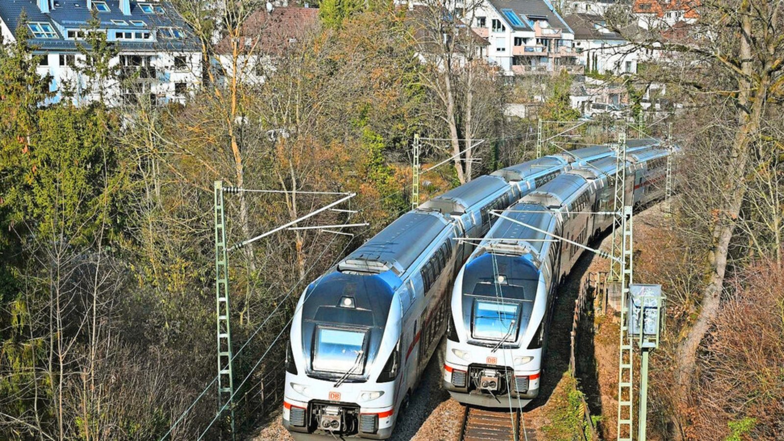 Die Gäubahn auf der Panoramastrecke in StuttgartFoto: Bernd Weißbrod/dpa Die Gäubahn auf der Panoramastrecke in StuttgartFoto: Bernd Weißbrod/dpa
