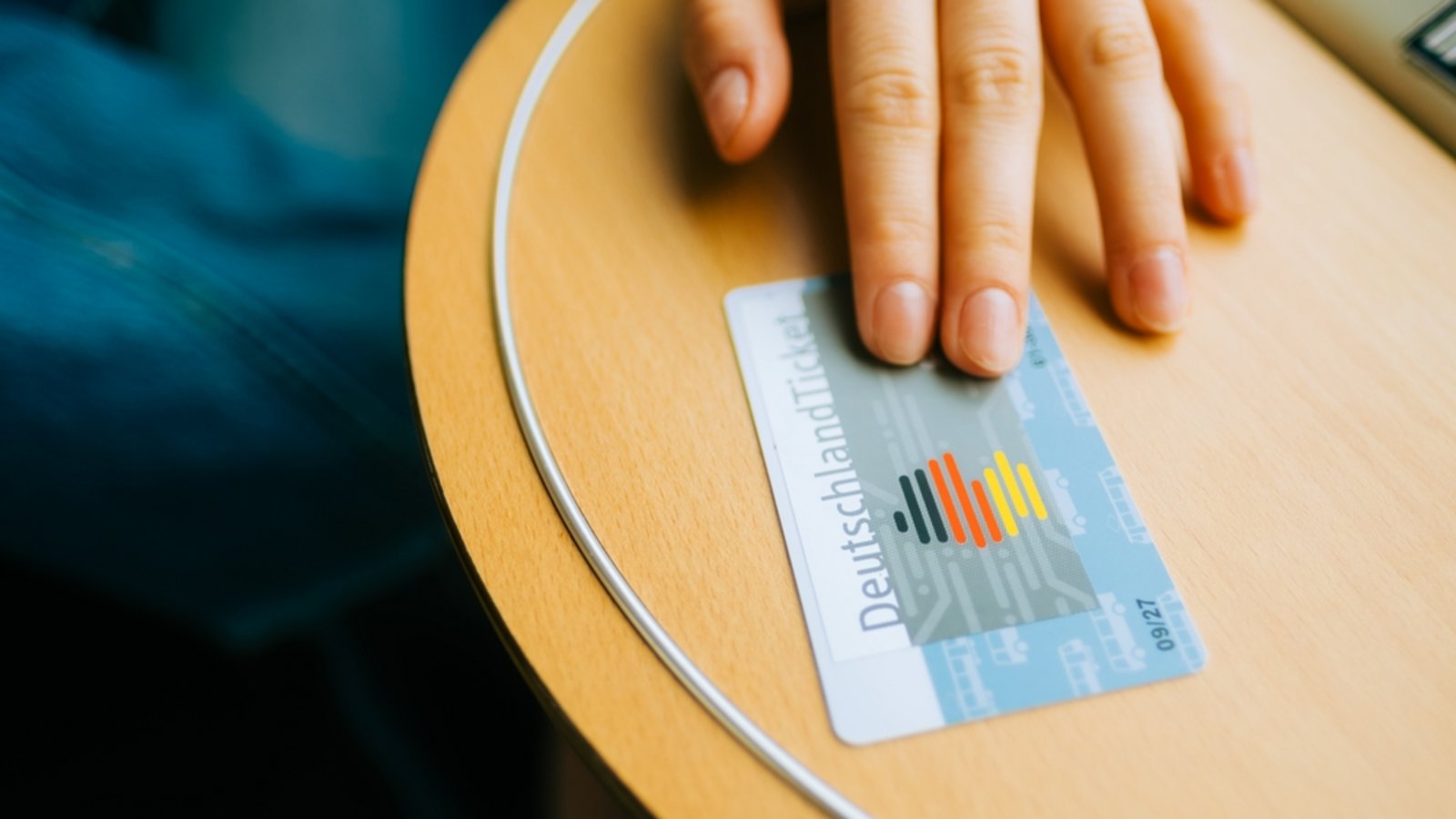 Kann man das Ticket aus als Tourist buchen?Foto: nikkimeel / shutterstock.com Kann man das Ticket aus als Tourist buchen?Foto: nikkimeel / shutterstock.com