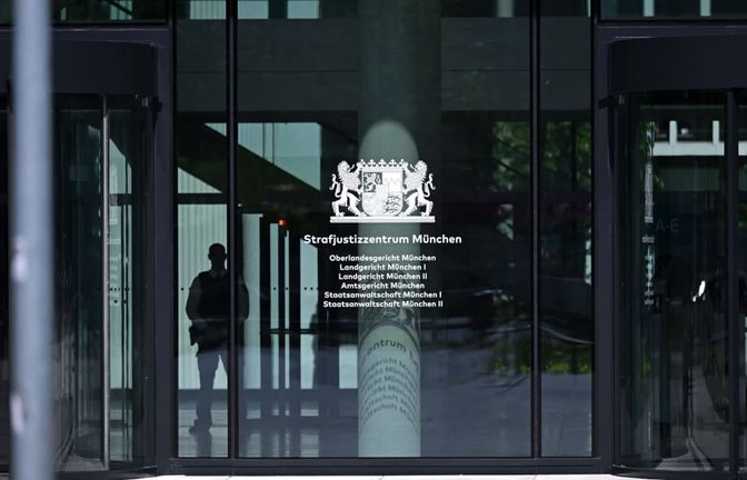 Am Strafjustizzentrum in München startet der Prozess gegen einen Mann, der den Mord an Millionen Juden durch das Nazi-Regime leugnen soll.<span class='image-autor'>Sven Hoppe/dpa</span>