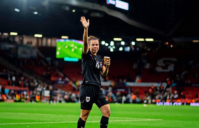 Nicole Billa im Old Trafford von Manchester – am Samstag spielt die Österreicherin mit den Frauen des VfB Stuttgart in der MHP-Arena.<span class='image-autor'>Foto: IMAGO/Eibner</span>