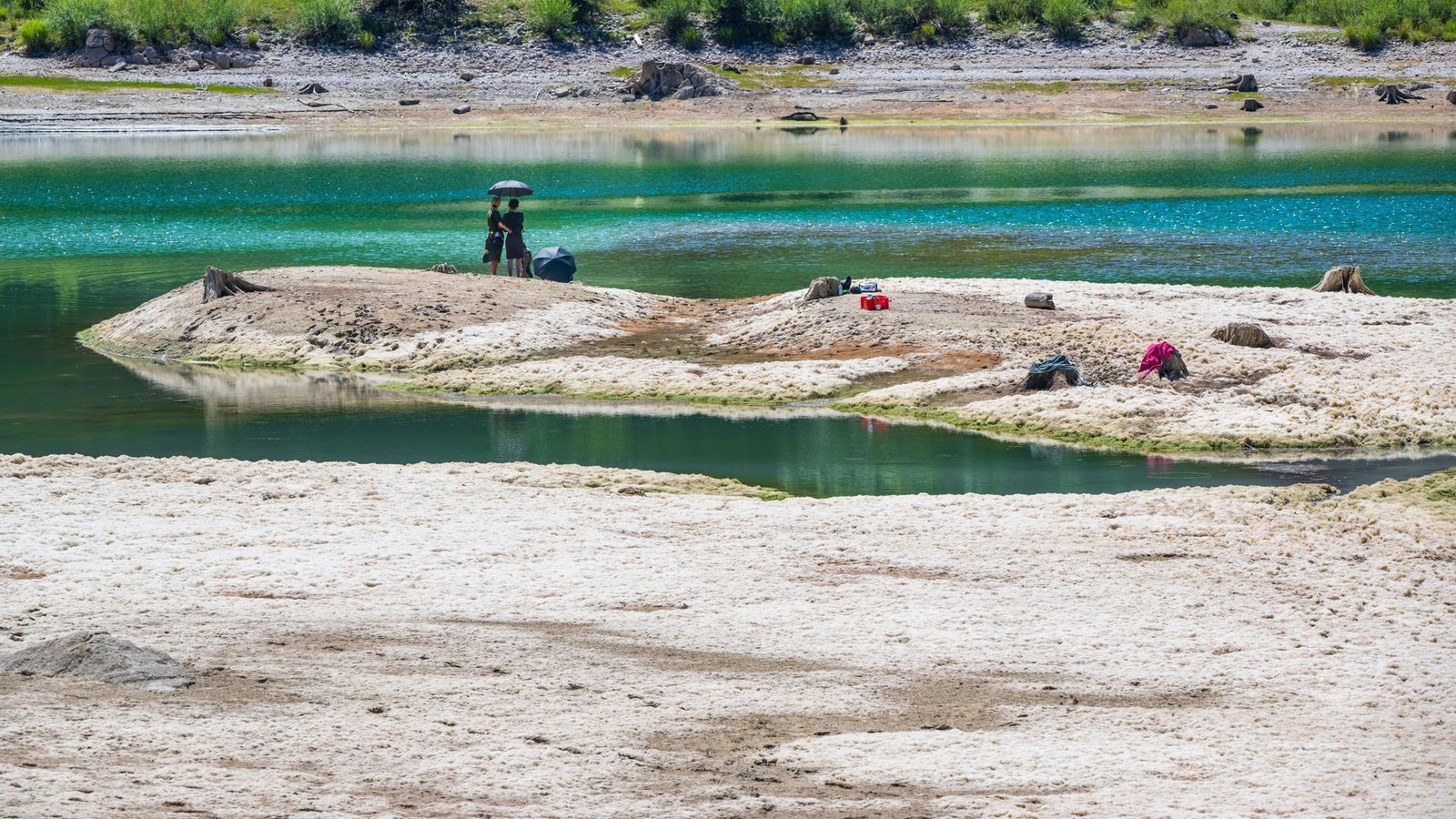 Die Pegel der Gewässer sinken vielerorts in Deutschland (Symbolbild).Foto: Peter Kneffel/dpa Die Pegel der Gewässer sinken vielerorts in Deutschland (Symbolbild).Foto: Peter Kneffel/dpa