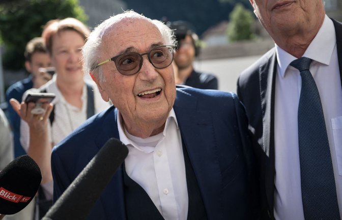 Der ehemalige Präsident des Weltfußballverbands (Fifa) Joseph Blatter vor dem Bundesstrafgericht in Bellinzona an.<span class='image-autor'>Foto: &nbsp;</span>