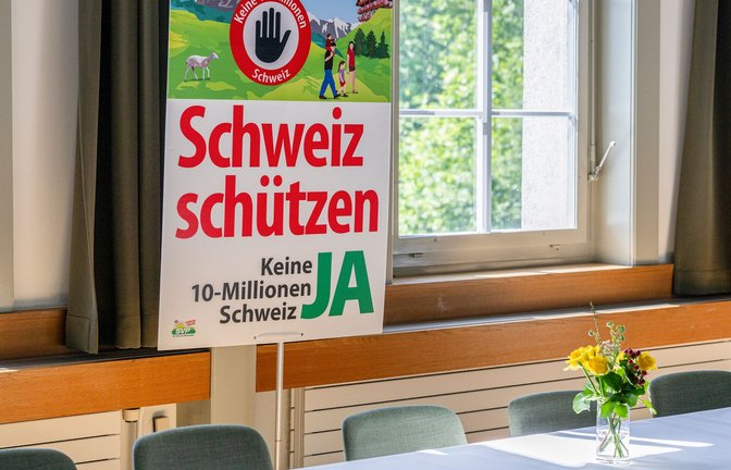 Ziel der rechtskonservativen Schweizerischen Volkspartei war es, die Bevölkerungszahl bis 2050 auf zehn Millionen zu begrenzen.<span class='image-autor'>Foto: Peter Schneider/KEYSTONE/dpa</span>
