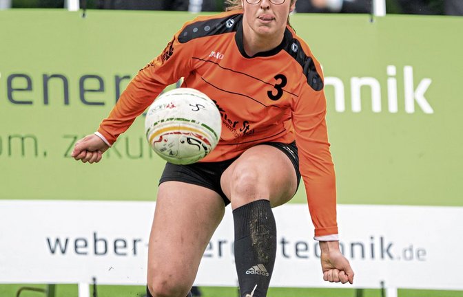 Für den TSV Calw mit Anna Winkler war im Halbfinale Dennach eine Nummer zu groß. Gestern reichte es aber zu Platz drei.   Foto: DFBL/Schönwandt