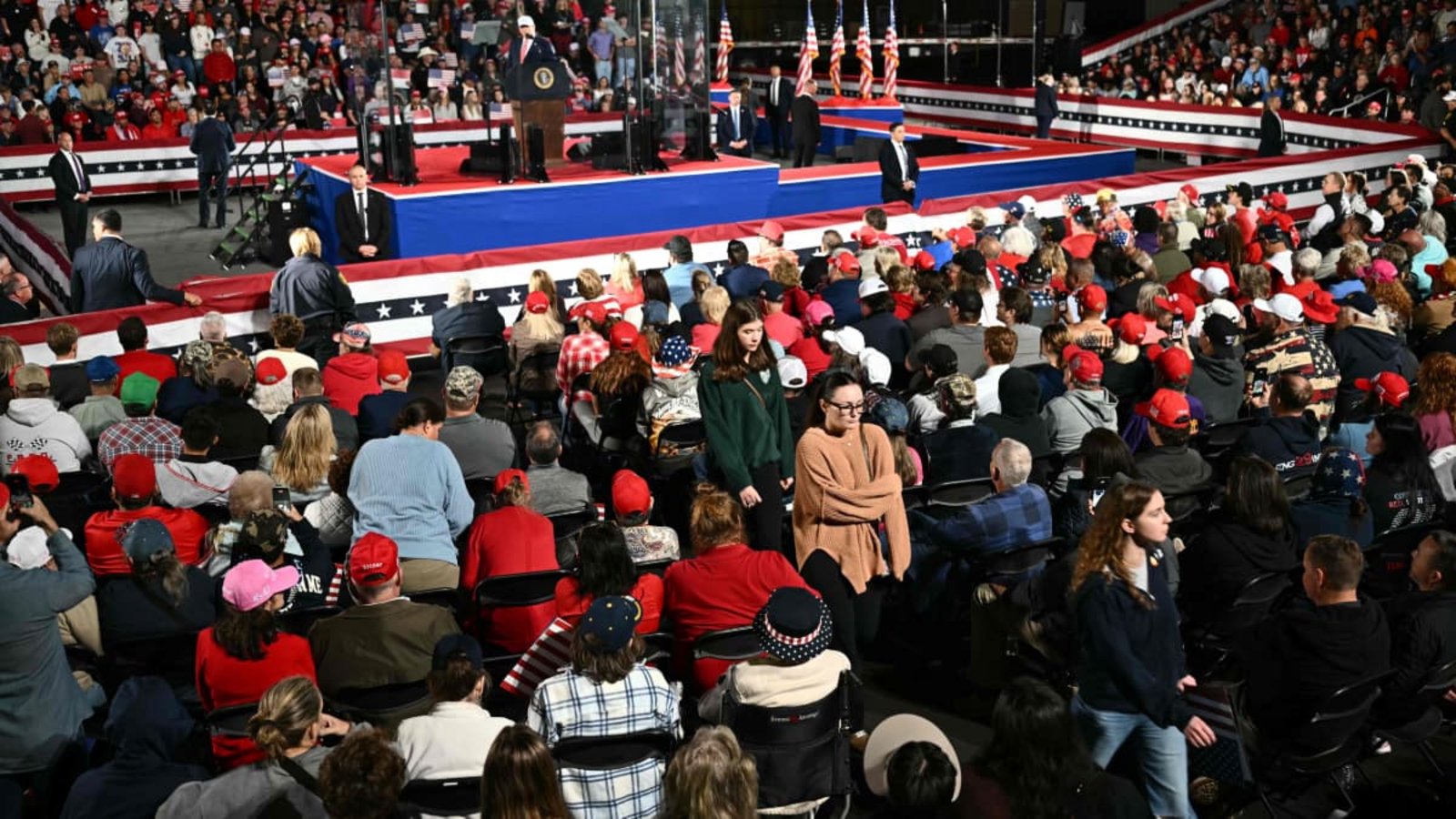 Viel Geld – großer Effekt? Trotz Rekordinvestitionen in den Wahlkampf für die Zwischenwahlen ist Trumps Republikanern der Sieg alles andere als sicher.Kent Nishimura/afp Viel Geld – großer Effekt? Trotz Rekordinvestitionen in den Wahlkampf für die Zwischenwahlen ist Trumps Republikanern der Sieg alles andere als sicher.Kent Nishimura/afp