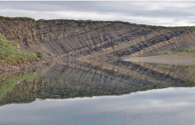 Im Nordwesten Alaskas erstreckte sich im Gebiet des Kukpowruk River vor 100 Millionen Jahren eine kreidezeitliche Wald- und Flusslandschaft, die von Dinosauriern und Vögeln bevölkert war.<span class='image-autor'>Foto: © Antonio Fiorillo</span>