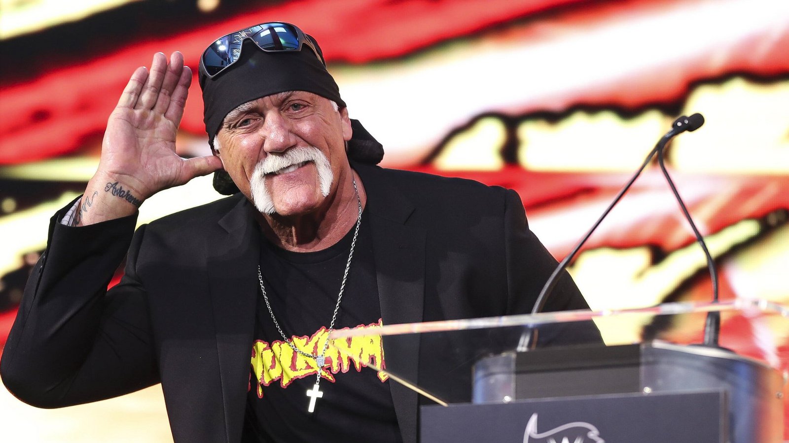 Hulk Hogan bei einer Pressekonferenz anlässlich von WrestleMania 36 im Jahr 2021.Foto: IMAGO / ZUMA Press Wire Hulk Hogan bei einer Pressekonferenz anlässlich von WrestleMania 36 im Jahr 2021.Foto: IMAGO / ZUMA Press Wire