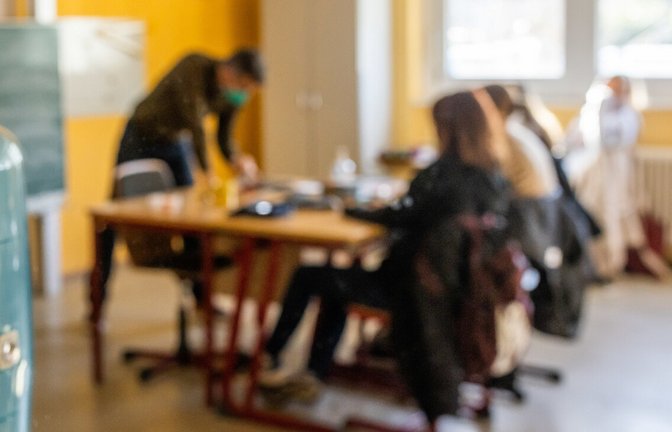 Zurzeit sind viele Klassen an Stuttgarter Schulen ziemlich ausgedünnt. Zurzeit sind viele Klassen an Stuttgarter Schulen ziemlich ausgedünnt.<span class='image-autor'>Foto: dpa/Philipp von Ditfurth</span>