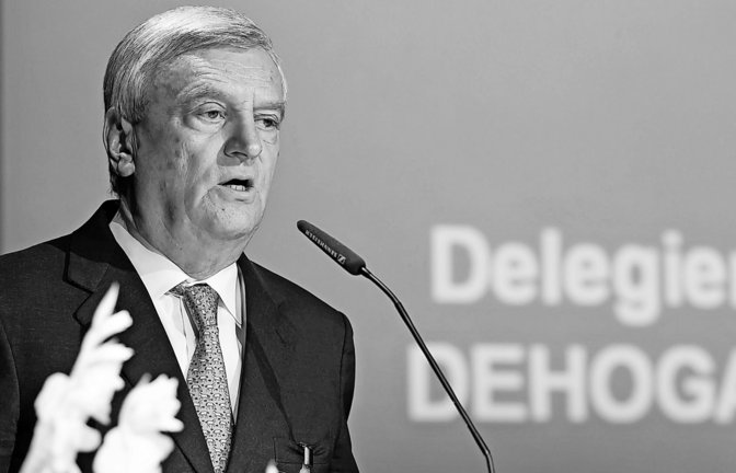 Ernst Fischer bei einer Rede im Jahr 2011<span class='image-autor'>Foto: dpa/Michael Reichel</span>