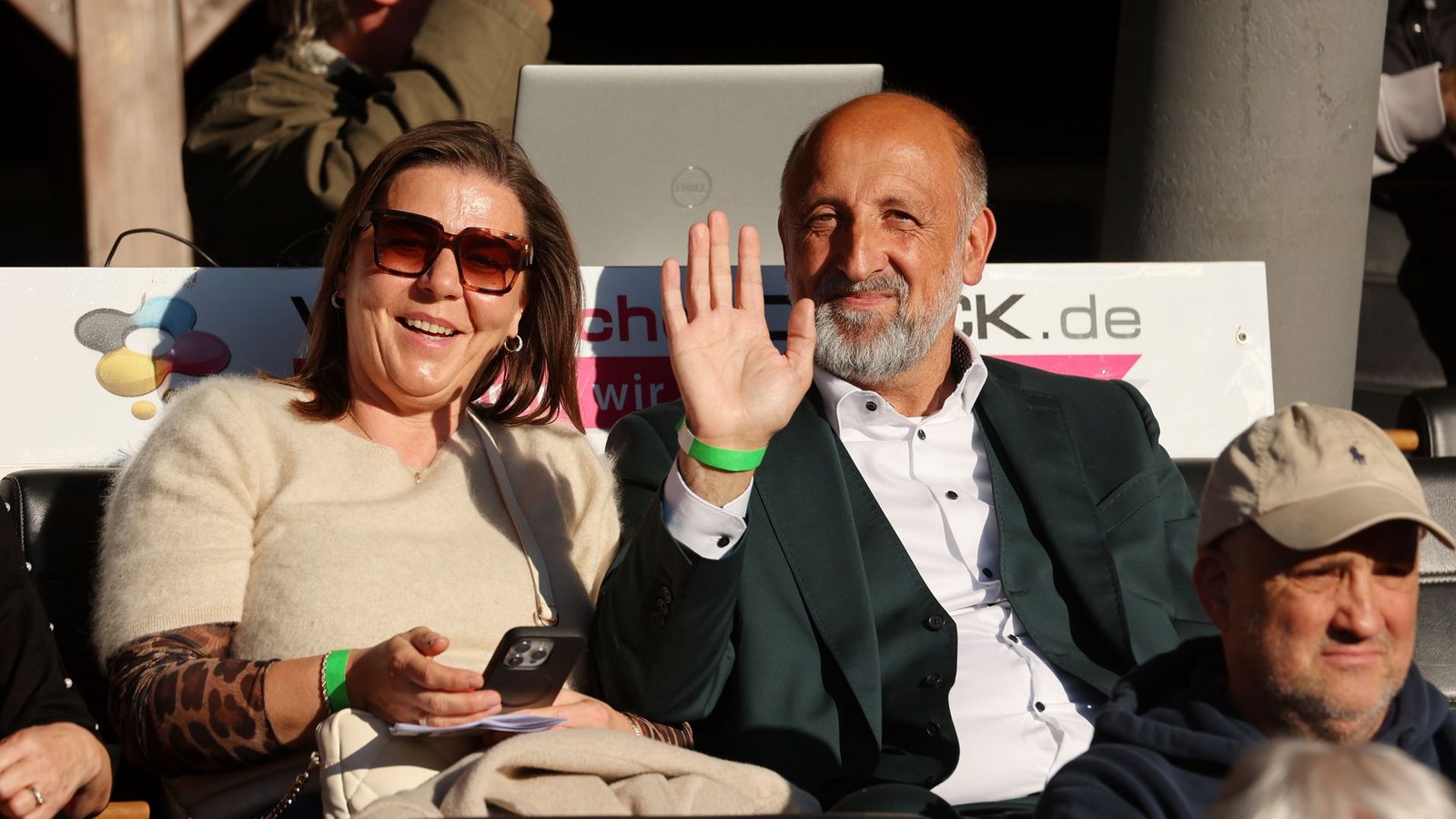 Vor dem Spiel noch guter Laune: SGV-Präsident Emir Cerkez.Foto: Baumann/Julia Rahn Vor dem Spiel noch guter Laune: SGV-Präsident Emir Cerkez.Foto: Baumann/Julia Rahn