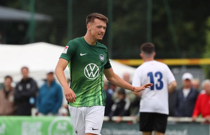 Dzenan Pejcinovic ist deutscher U21-Nationalspieler - und hat für den Erstliga-Absteiger VfL Wolfsburg in der vergangenen Saison acht Bundesligatore geschossen.<span class='image-autor'>IMAGO/Darius Simka</span>