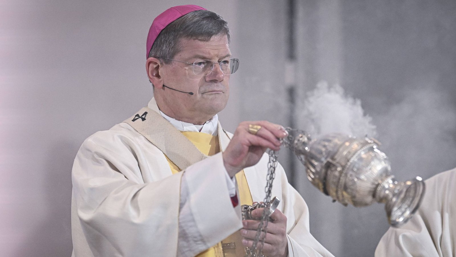 Die Geister, die Erzbischof Stephan Burger mit der Abberufung des Baden-Badener Pfarrers rief, wird er so schnell nicht wieder los.Foto: www.imago-images.de/IMAGO/mulmer Die Geister, die Erzbischof Stephan Burger mit der Abberufung des Baden-Badener Pfarrers rief, wird er so schnell nicht wieder los.Foto: www.imago-images.de/IMAGO/mulmer