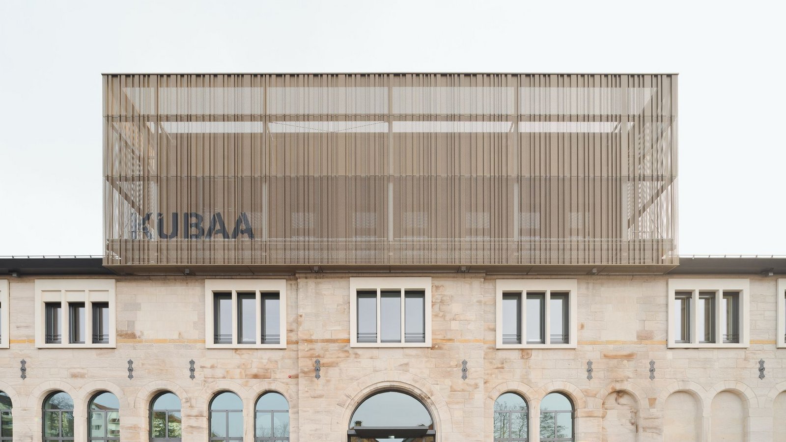 Der Kulturbahnhof in Aalen,  KUBAA, um- und aufgebaut vom Büro  A+R Architekten aus Stuttgart. Dafür gab’s den Preis „Beispielhaftes Bauen 2022“.Foto: Brigida González/n