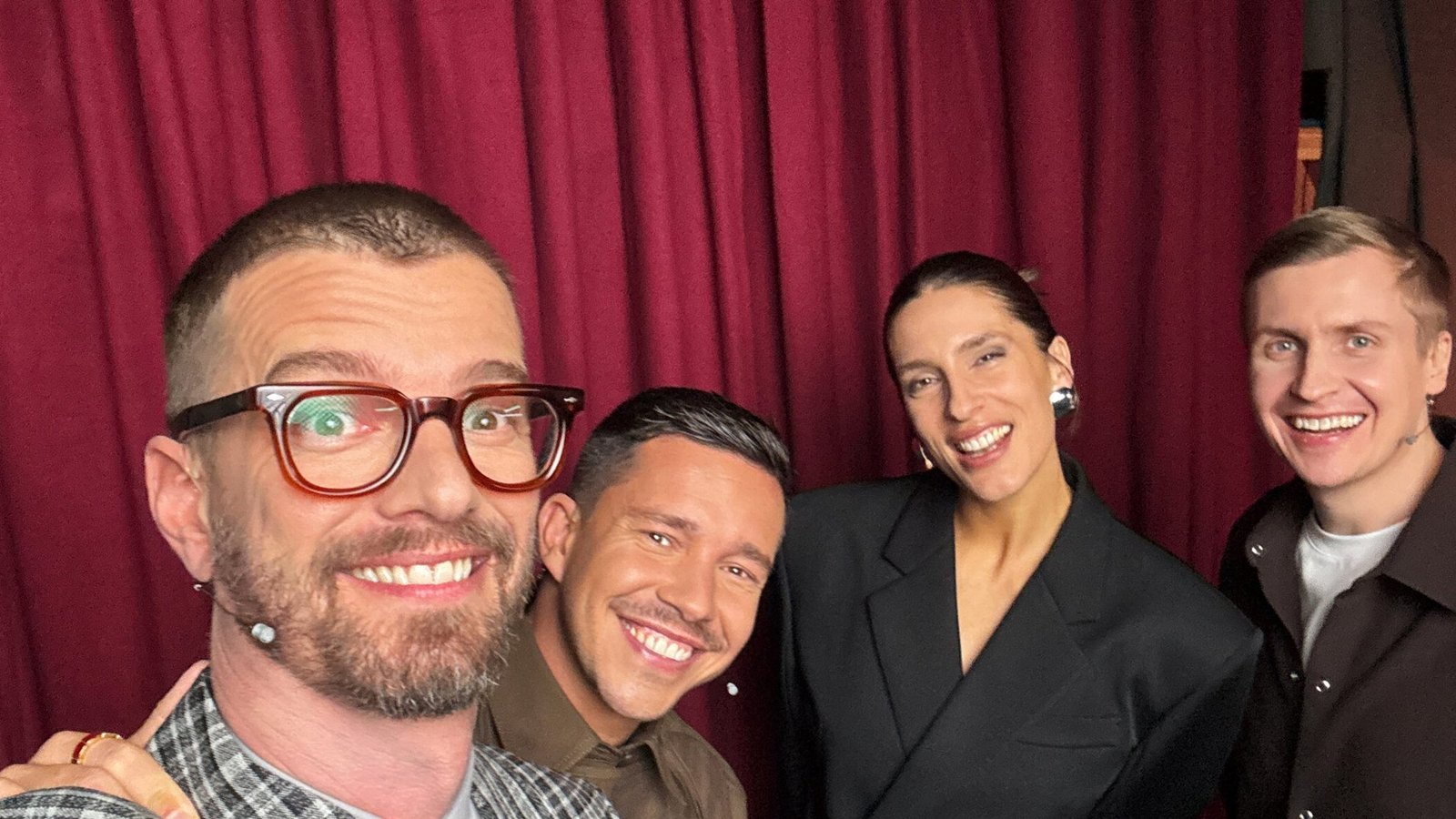 Joko Winterscheidt und die Promis der 11. Staffel von „Wer stiehlt mir die Show?“.Foto: Joyn/Florida TV Joko Winterscheidt und die Promis der 11. Staffel von „Wer stiehlt mir die Show?“.Foto: Joyn/Florida TV