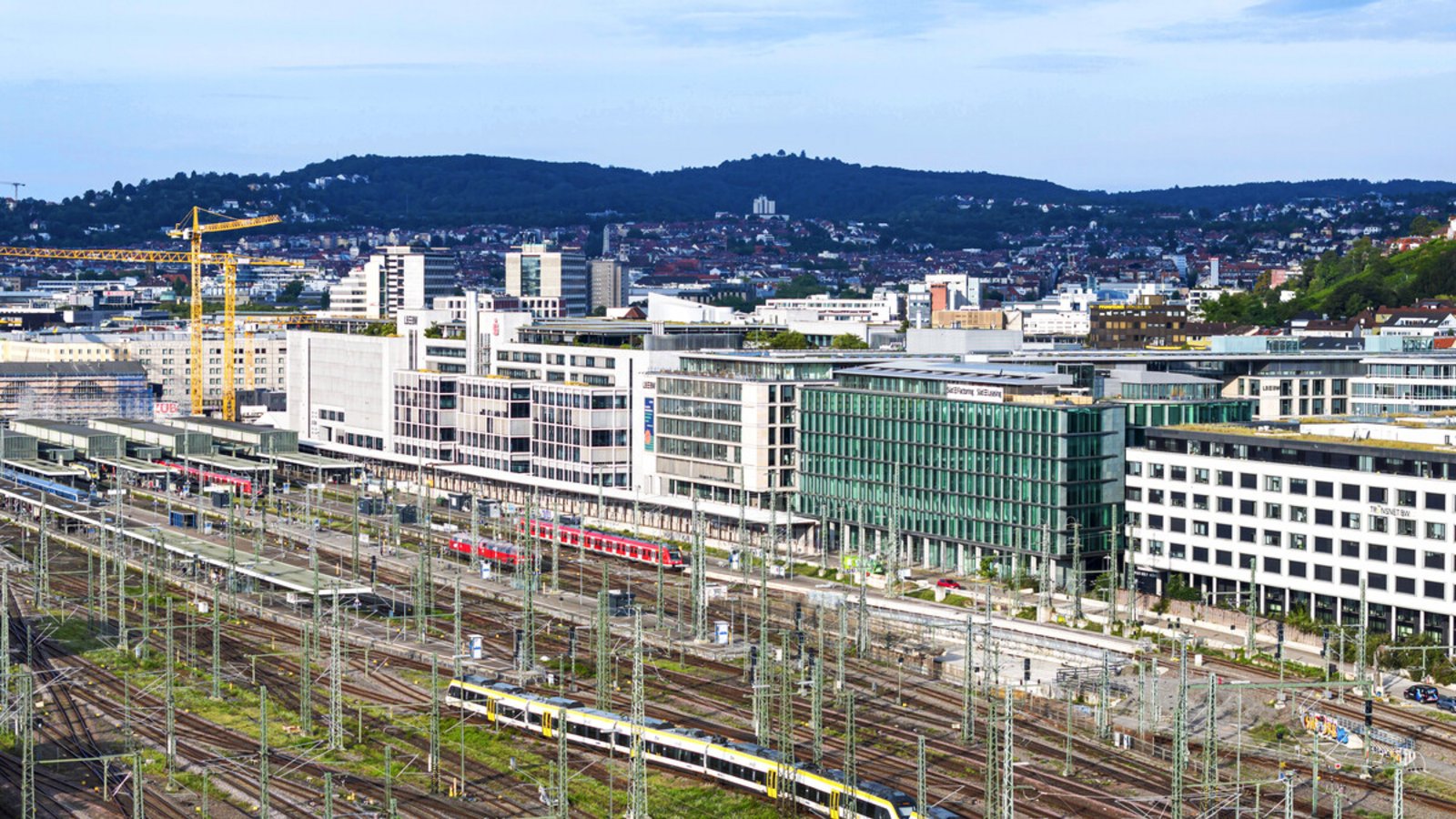 Eigentlich wollte Stuttgart auf den Gleisflächen neue Viertel bauen, wird aber von der Ampelkoalition ausgebremst.Foto: imago Eigentlich wollte Stuttgart auf den Gleisflächen neue Viertel bauen, wird aber von der Ampelkoalition ausgebremst.Foto: imago